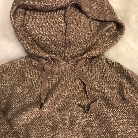 EUC Jennifer Lopez Pink Champagne Sweater - Picture 2 of 4